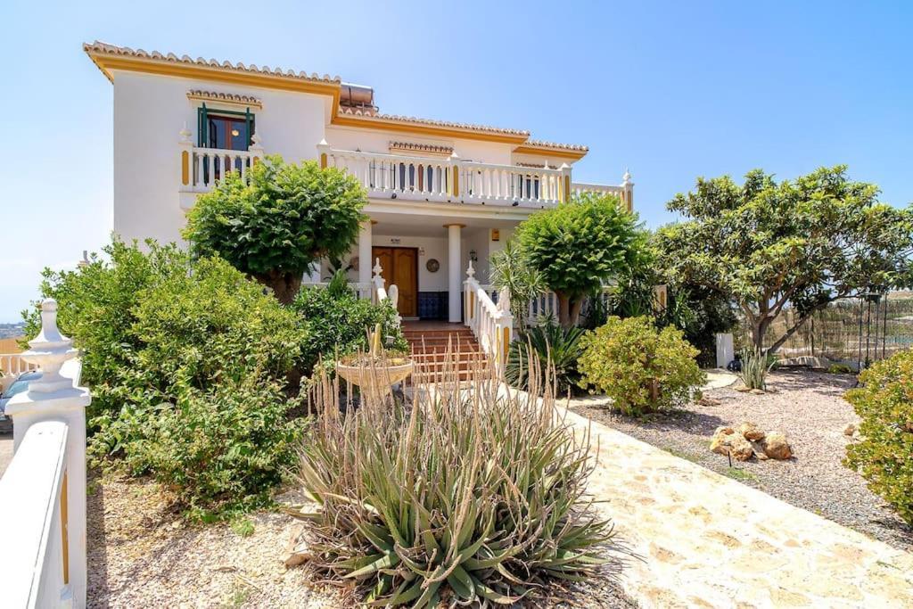 Dream With Parking, Private Pool And Views