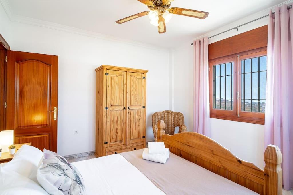 Dream With Parking, Private Pool And Views