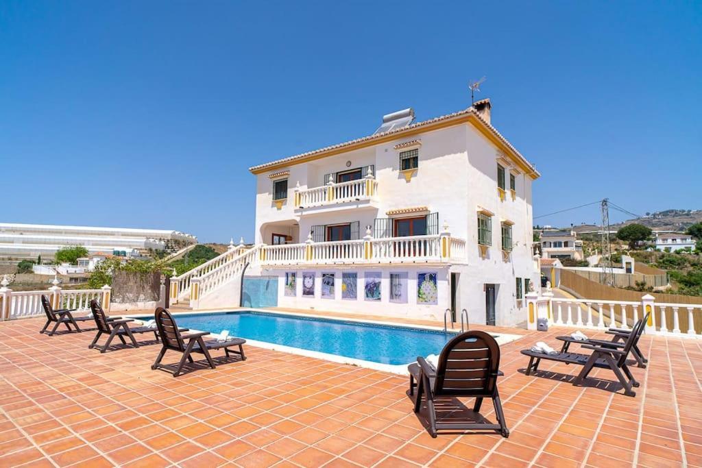 Dream With Parking, Private Pool And Views Willa Malaga
