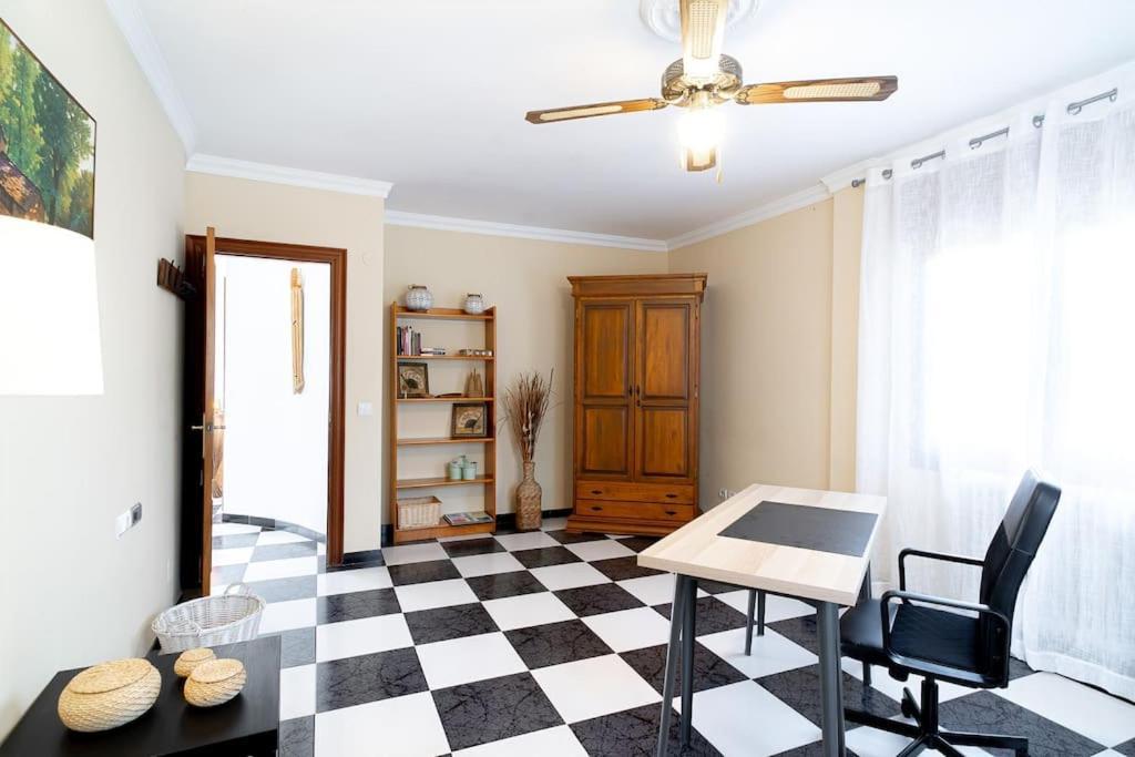 Dream With Parking, Private Pool And Views Villa