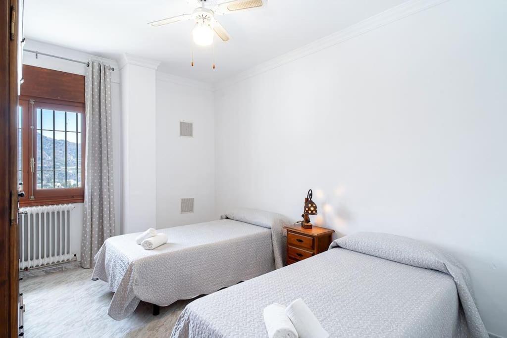 Dream With Parking, Private Pool And Views Villa